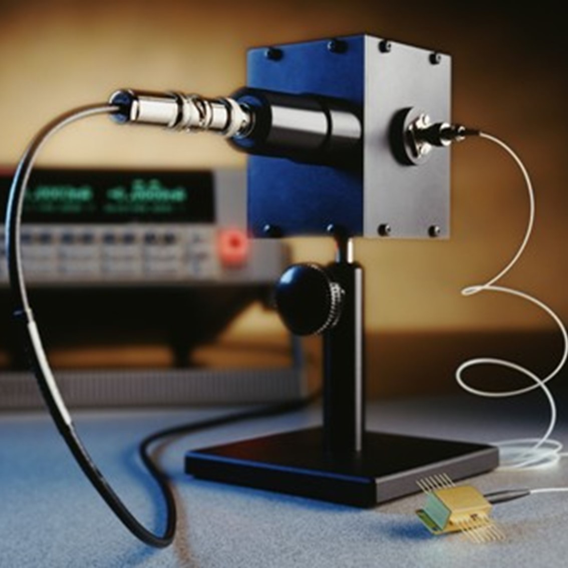 TEKTRONIX 2510-AT 광학소스미터 1CH/10V/5A/50W