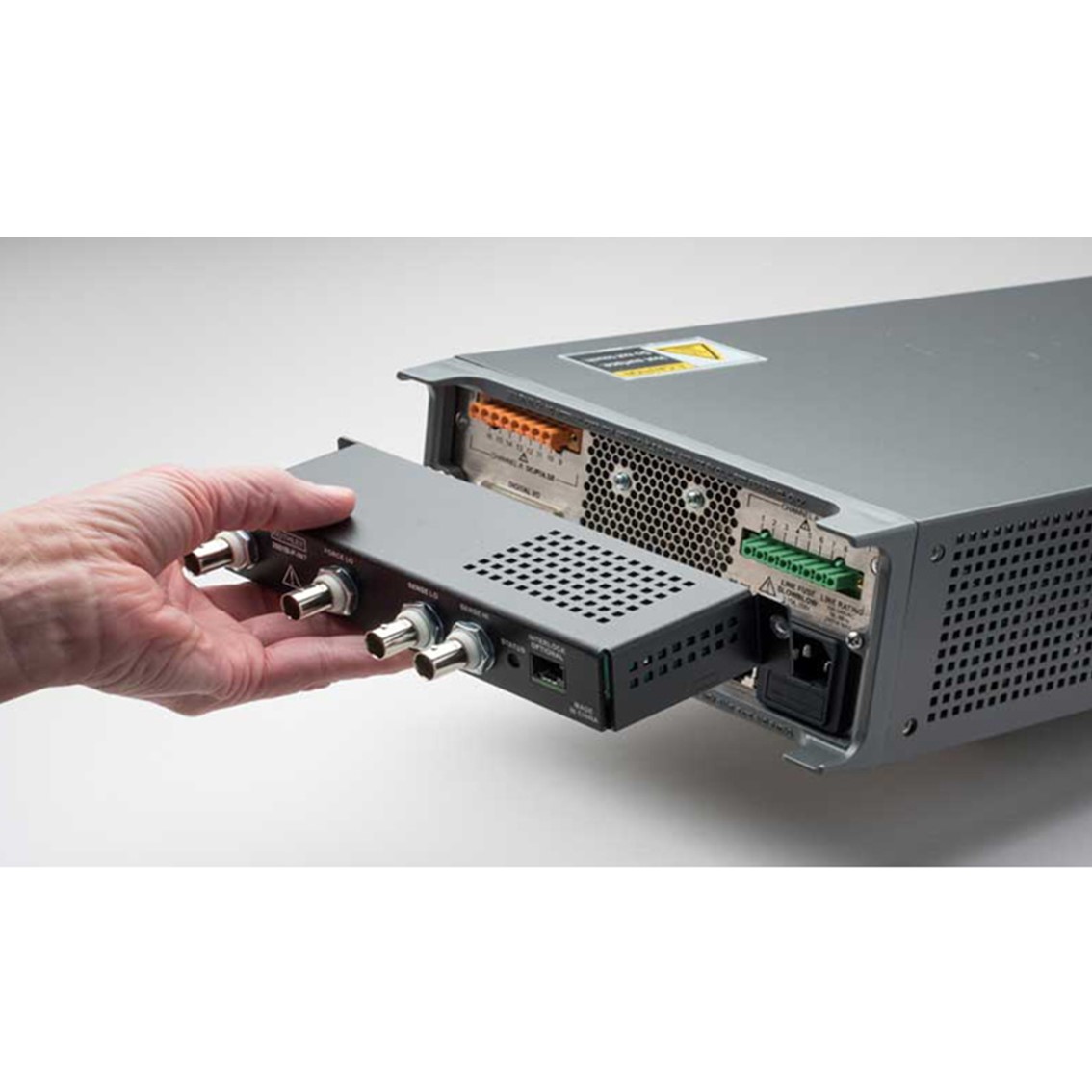 TEKTRONIX 2635B 1채널 소스미터SMU 1CH, 200V, 10A, 200W, 0.1fA, 100nV