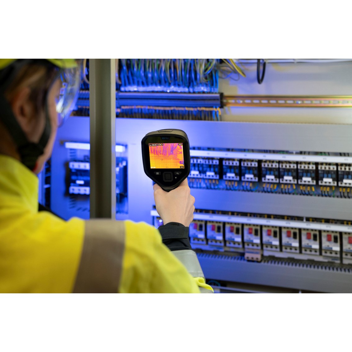 FLIR E8 PRO 열화상카메라 320X240픽셀 -20°C~550°C