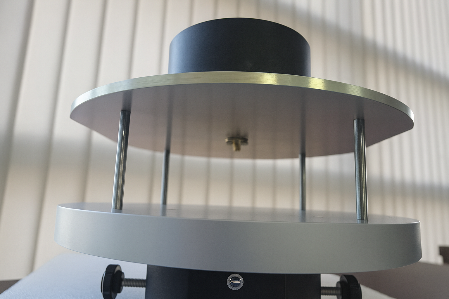 주문제작 ODA-118A  무지향성 안테나 1GHz-18GHz